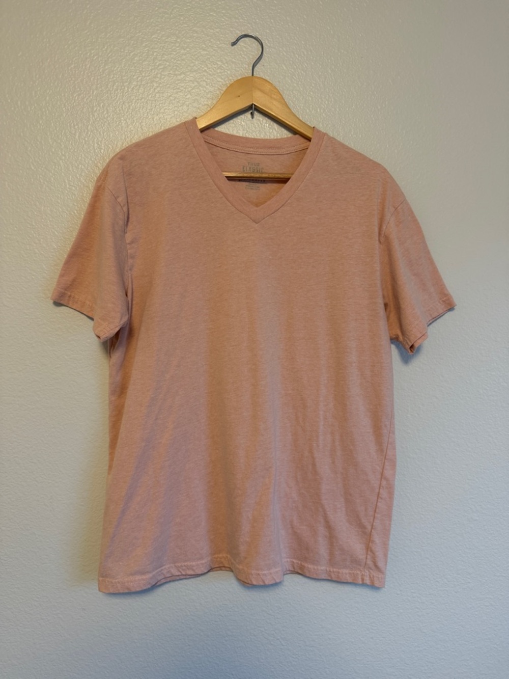 Men's True Classic V-Neck T-Shirt - Dusty Rose